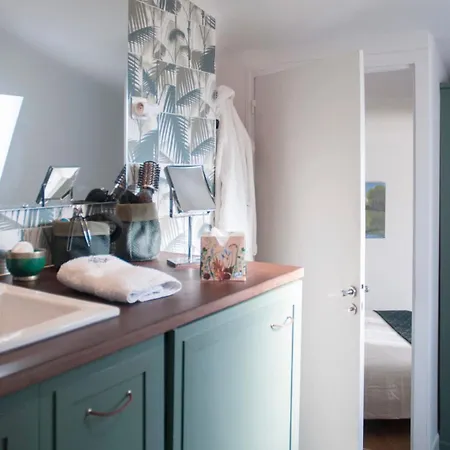 Apartment Beautiful Love Nest Near The Seine