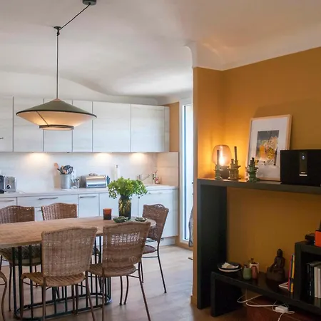 Beautiful Love Nest Near The Seine Apartment Paris