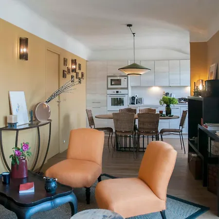 Beautiful Love Nest Near The Seine Paris